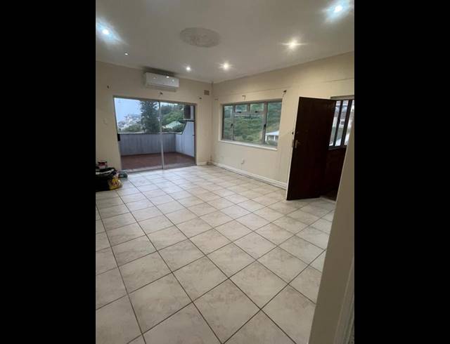 2 BEDROOM PROPERTY TO RENT IN ISIPINGO BEACH